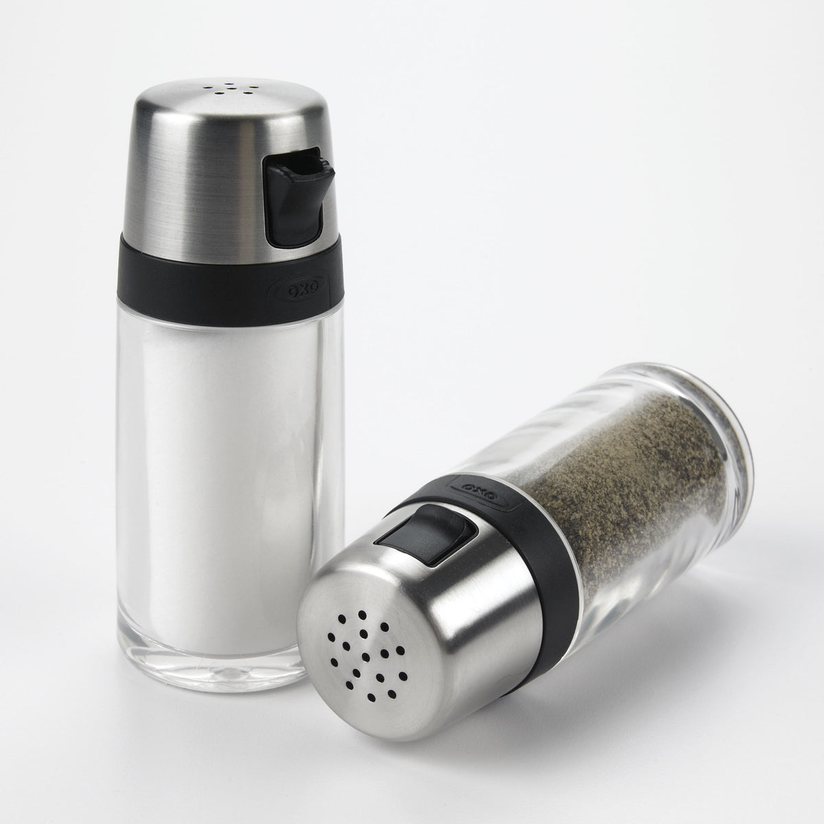 simple-salt-shaker-m8 1241980_salt_shaker_2.jpg