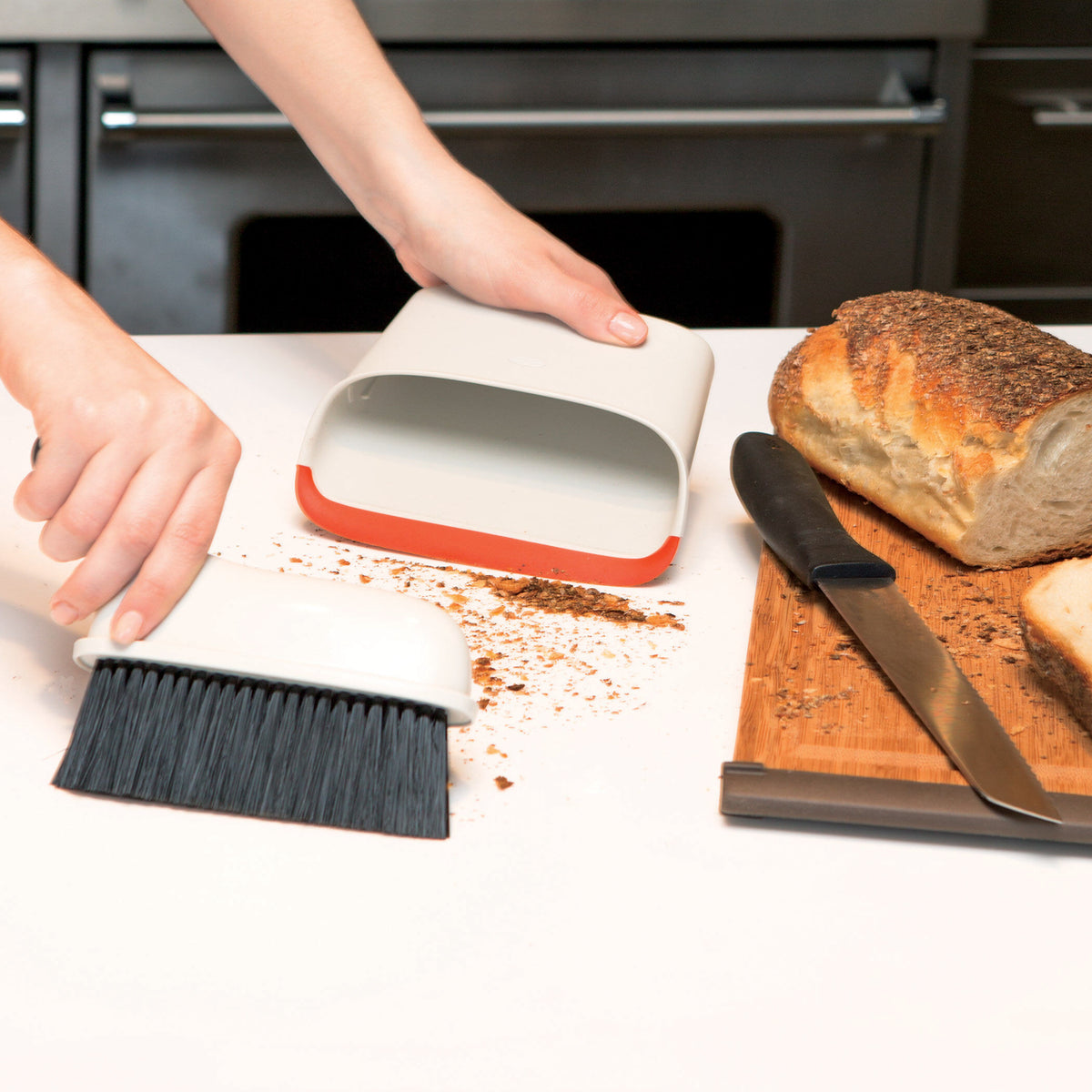 compact-dustpan-and-brush-set-x2 1334280_7_compact_dustpan_brush_set.jpg