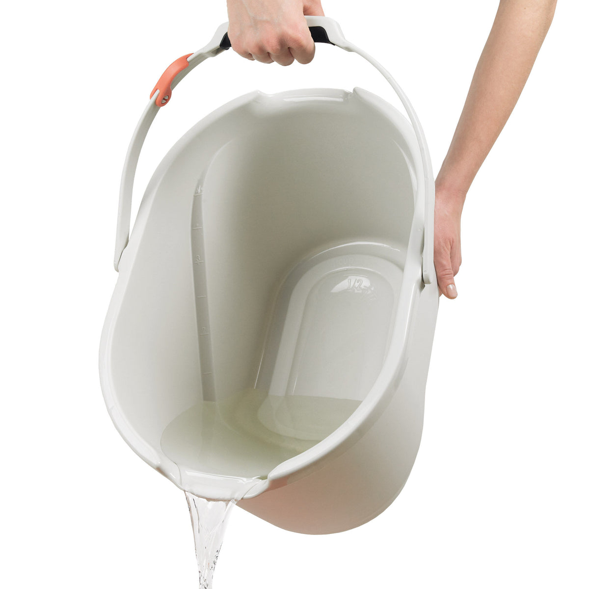 angled-measuring-bucket-h2 1367380_3_angled_measuring_bucket.jpg
