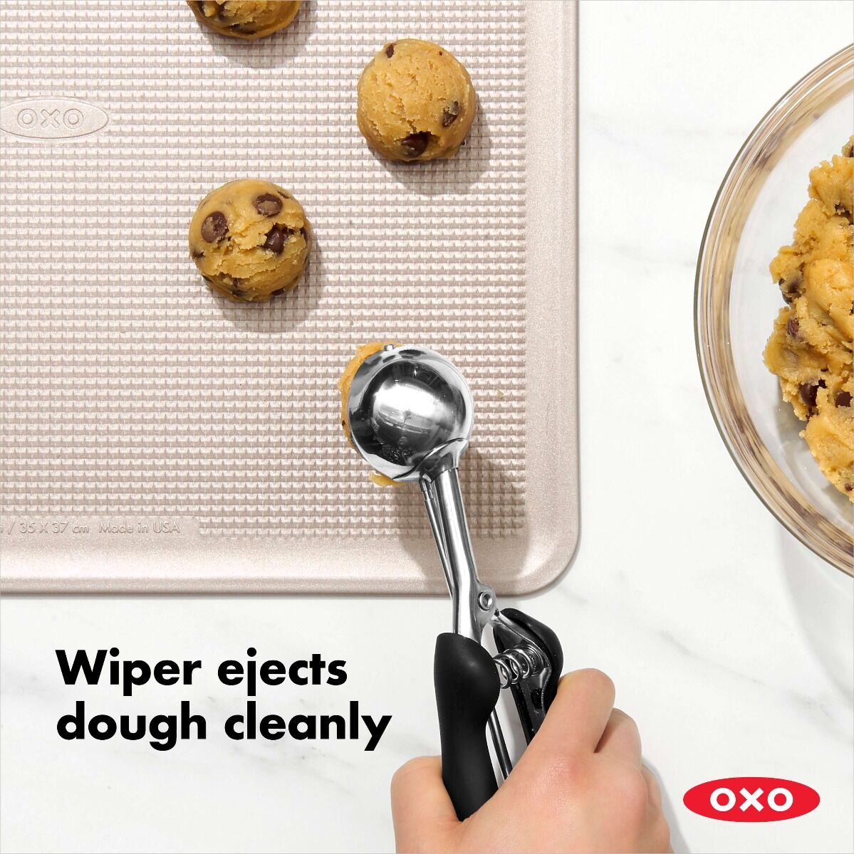medium-cookie-scoop-i5 gg_1055893_8a_1_.jpg