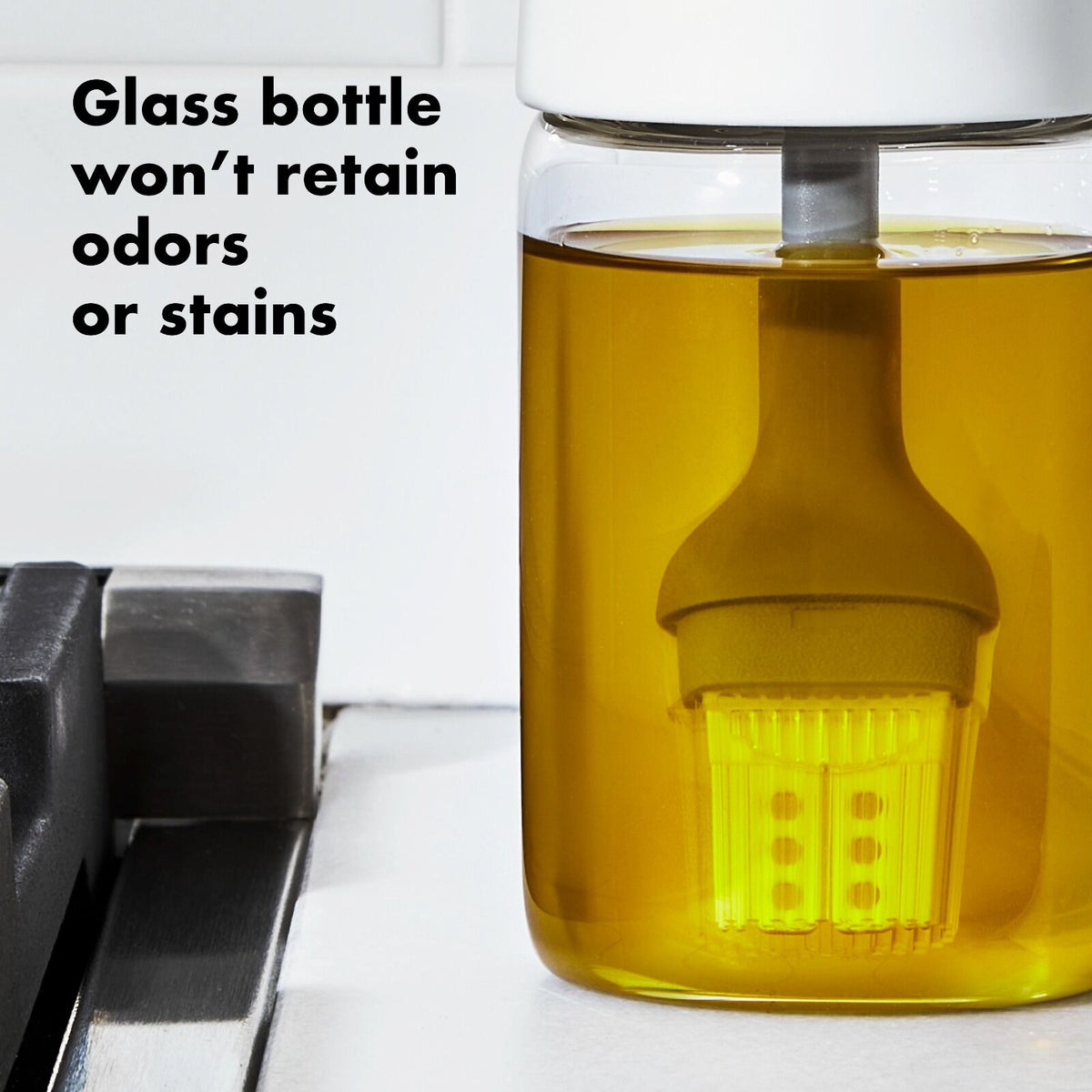 glass-oil-bottle-and-silicone-brush-set-d3 gg_11380400_glassoilbottleandbrush_apdp_03.jpg