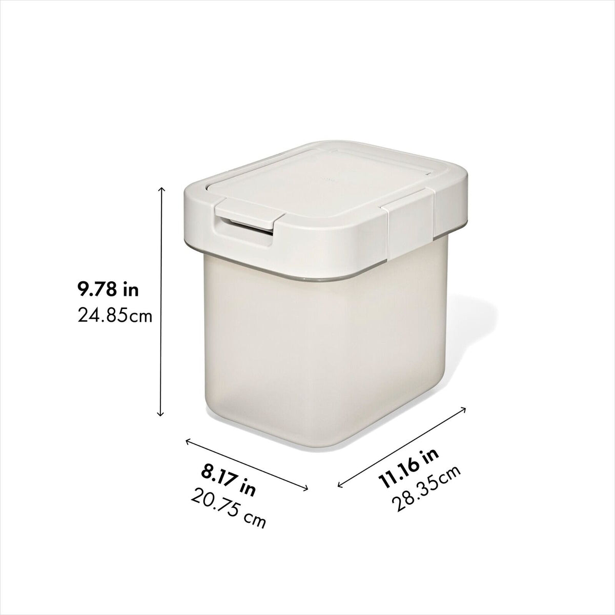 oxo-pet-airtight-food-container-with-scoop-small-c9 pet_7301700_airtight-food-container-small_apdp_01_dim.jpg