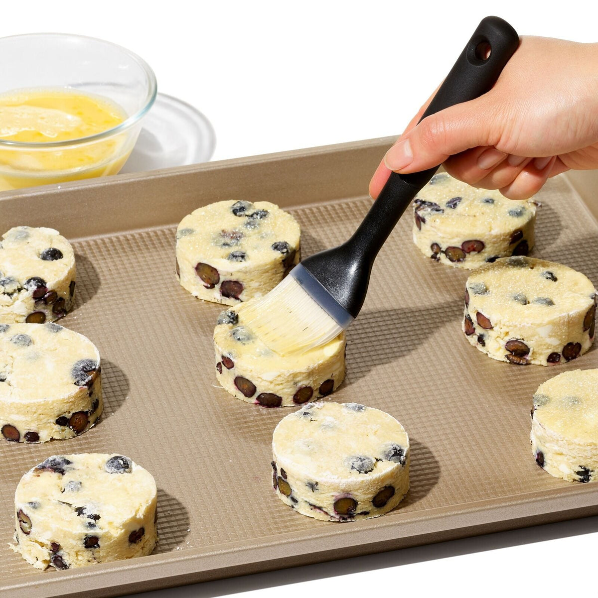 oxo-good-grips-silicone-pastry-brush-x2 1071062v1_detailed_product_view_5.jpeg