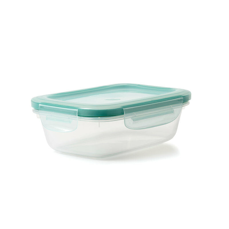 oxo-good-grips-3-cup-smart-seal-plastic-container-e6 11175300snap3cup.jpg