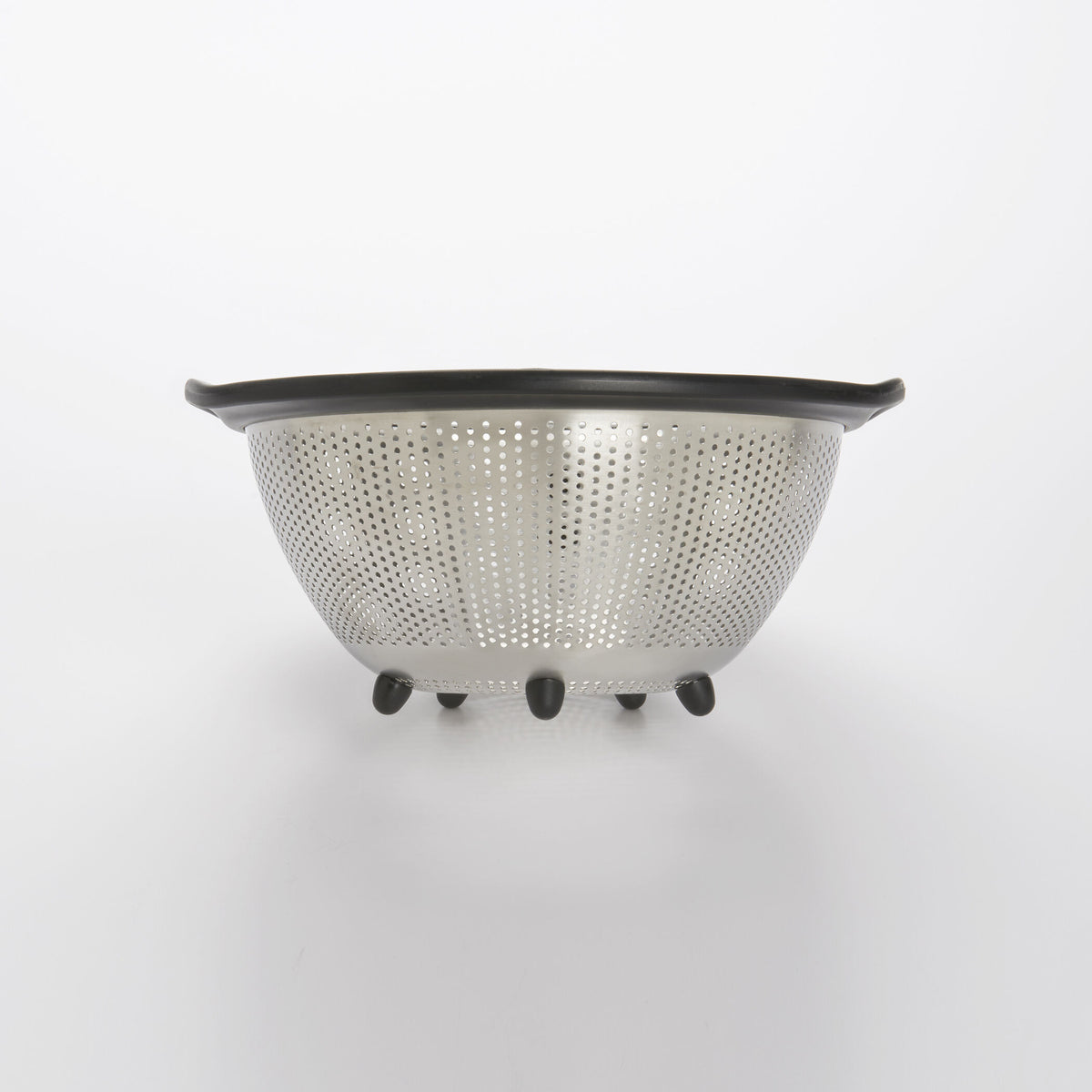5-quart-stainless-steel-colander-a1 1134700_3_oxogoodgrips_5qtstainlesssteelcolander.jpg