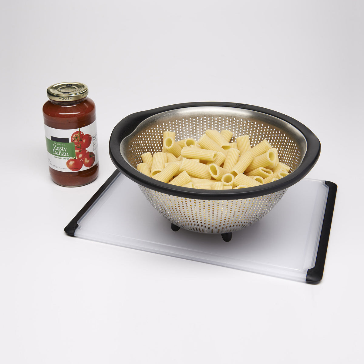 5-quart-stainless-steel-colander-a1 1134700_5_oxogoodgrips_5qtstainlesssteelcolander.jpg