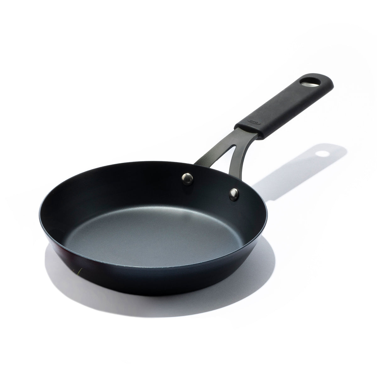 carbon-steel-obsidian-series-8-inch-frypan-with-silicone-sleeve-s7 cc005099-001-1.jpg