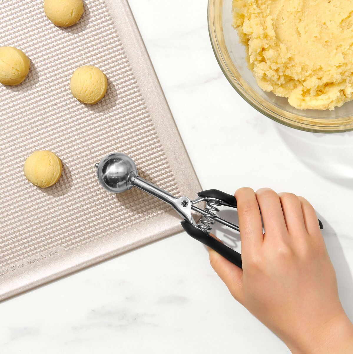 small-cookie-scoop-l9 gg_1044083_4a_1_.jpg