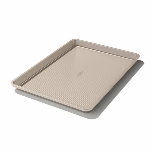 non-stick-pro-half-sheet-pan-d6 gg_11160800v1_201216_01_1_.jpg