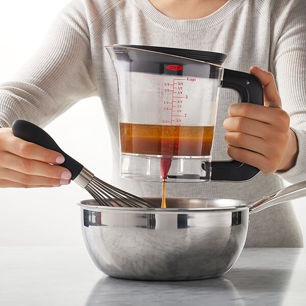 oxo-good-grips-good-gravy-fat-separator-4-cup-c3 gg_11198900_4.jpg