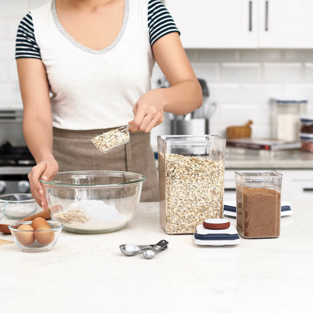 8-piece-pop-container-baking-set-i3 gg_11236500_4_1_.jpg