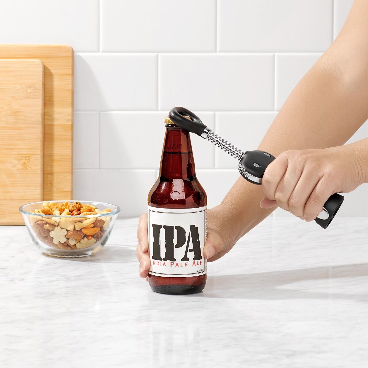 oxo-good-grips-winged-corkscrew-with-bottle-opener-p2 gg_11245400_4.jpg