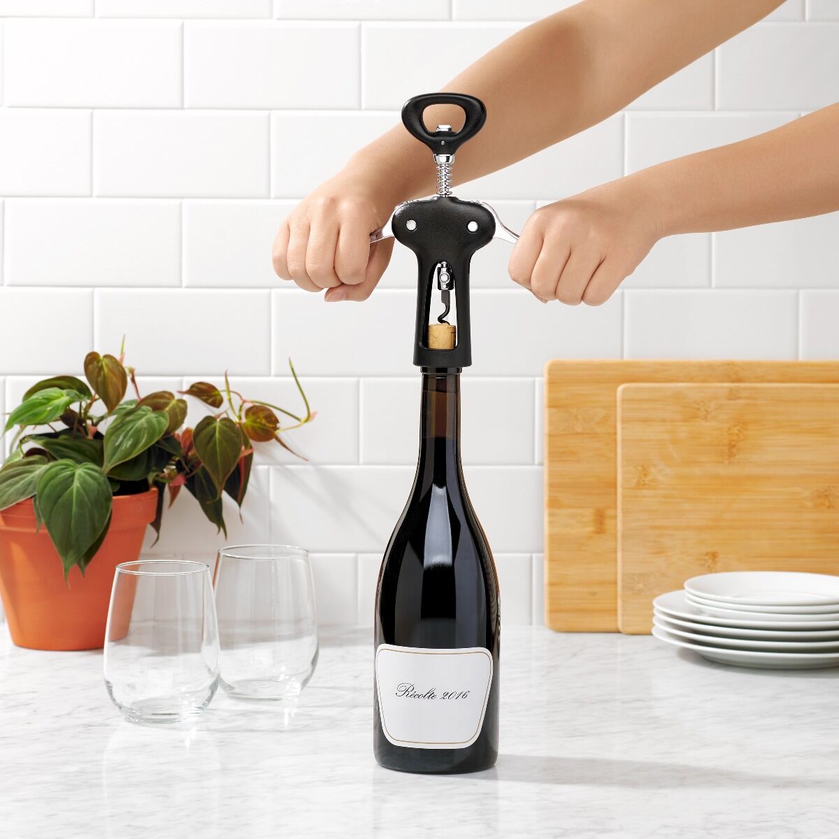 oxo-good-grips-winged-corkscrew-with-bottle-opener-p2 gg_11245400_4a.jpg