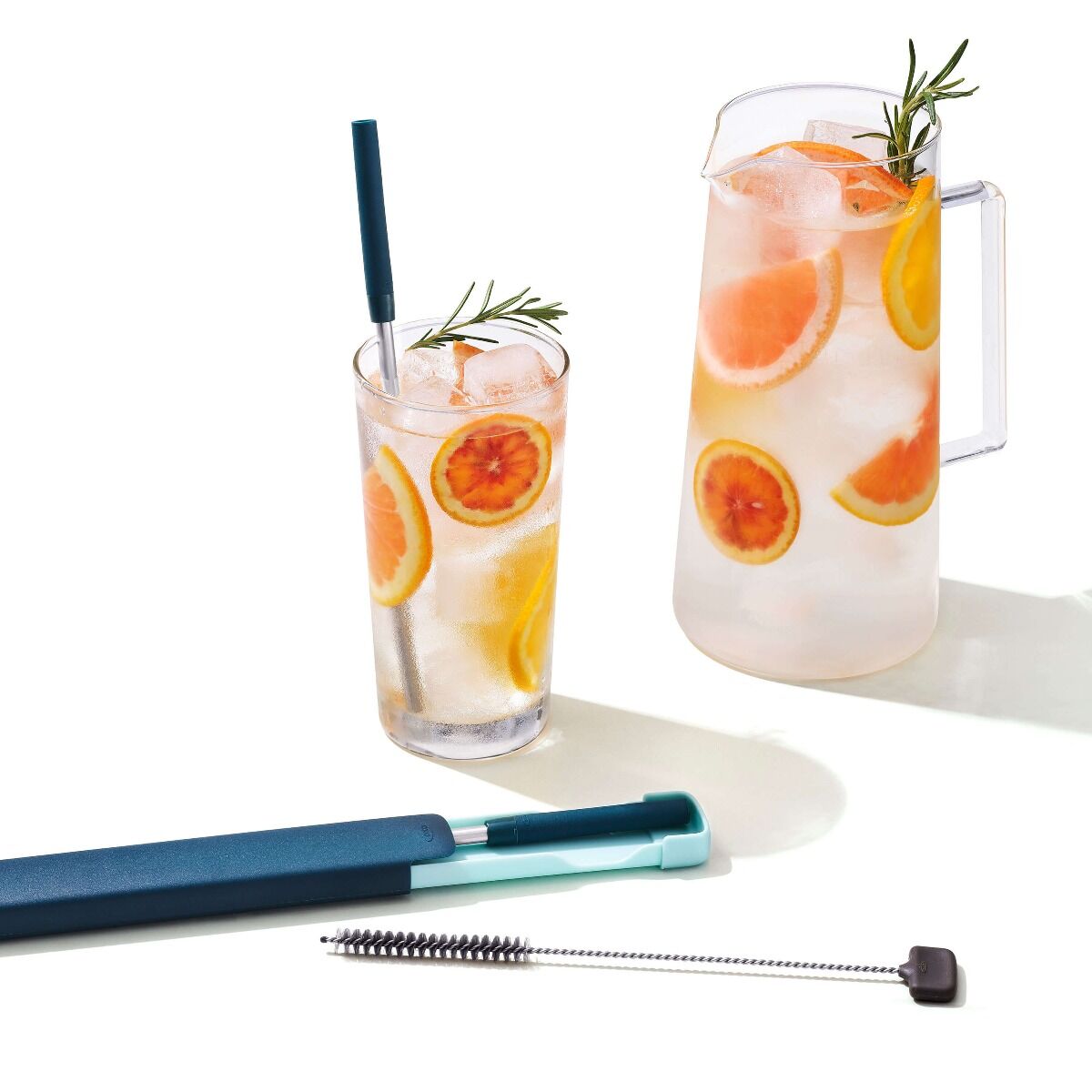 4-piece-reusable-straw-and-brush-set-with-case-l3 gg_11300200_9_1_.jpg