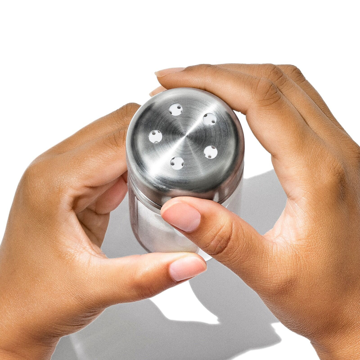 glass-adjustable-shaker-set-i6 gg_11312600_adjustablesaltandpeppershakers_pdp_04.jpeg