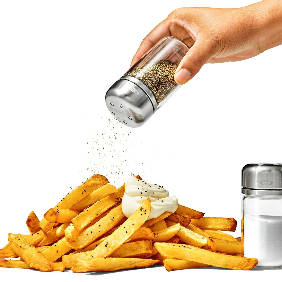 glass-adjustable-shaker-set-i6 gg_11312600_adjustablesaltandpeppershakers_pdp_05.jpeg