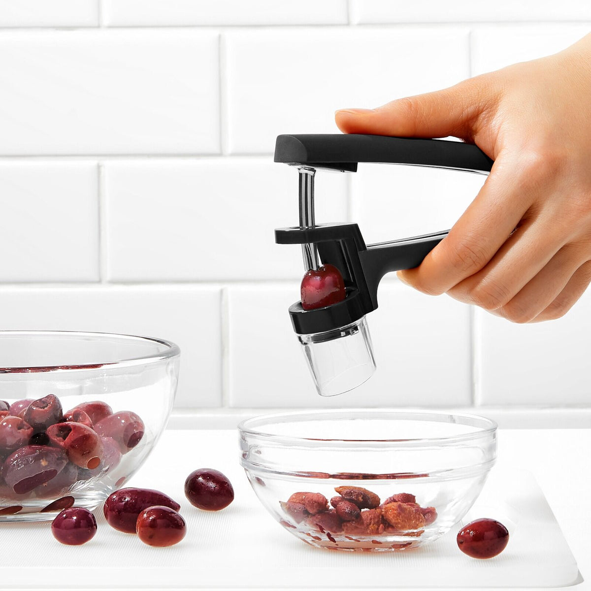 cherry-and-olive-pitter-black-s6 gg_11316300_8a.jpg