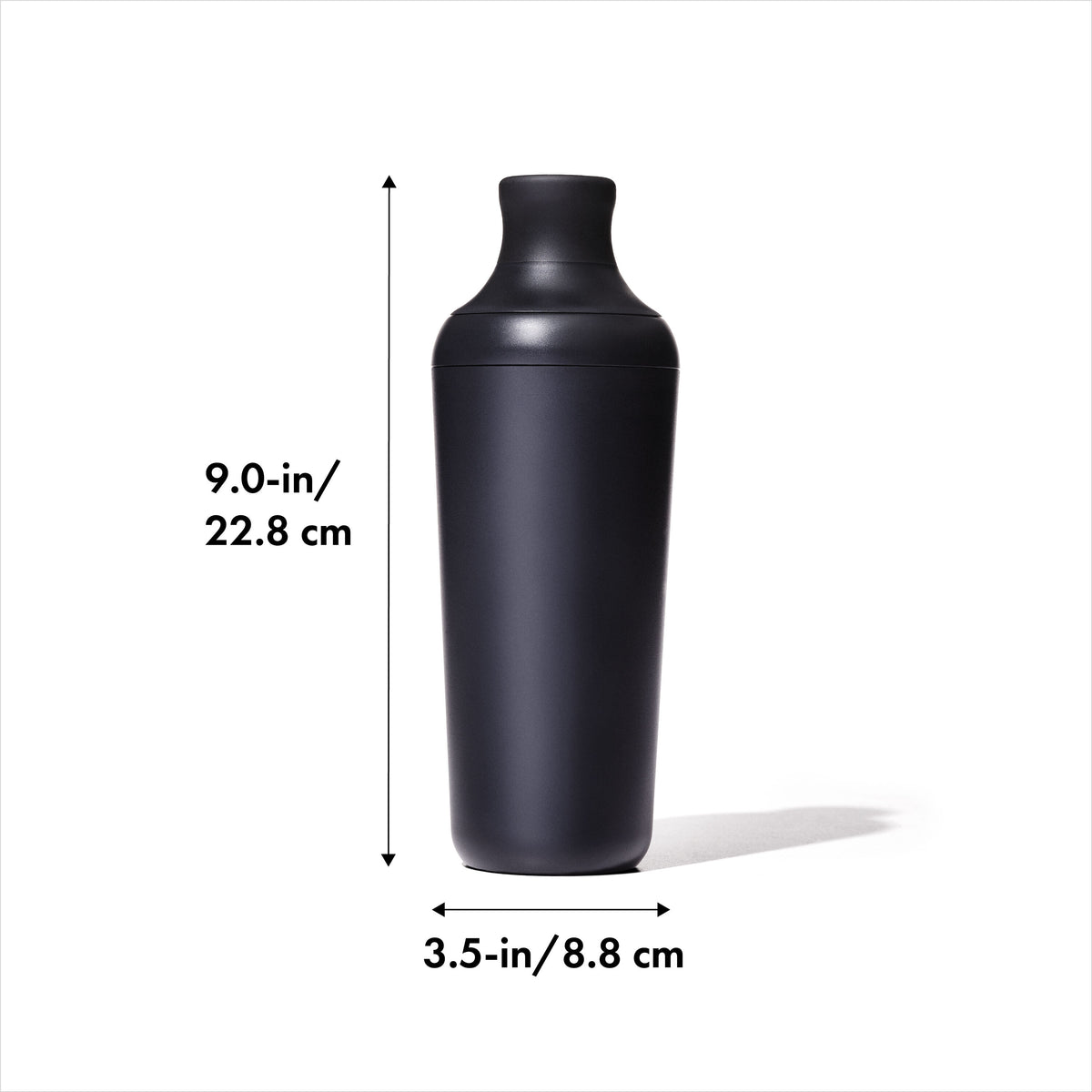 oxo-good-grips-plastic-cocktail-shaker-20-oz-590-ml-capacity-e7 gg_11327200_8dim.jpg