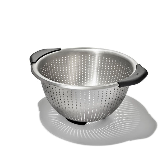 5-qt-stainless-steel-colander-t1 gg_11330900_stainlesssteelcolander5qt_02_rgb.jpg