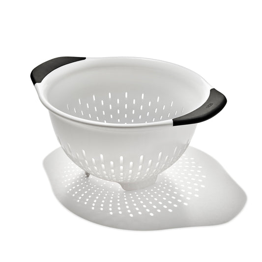 plastic-colander-n6 gg_11331000_plasticcolander3qt_apdp_00_main.jpg
