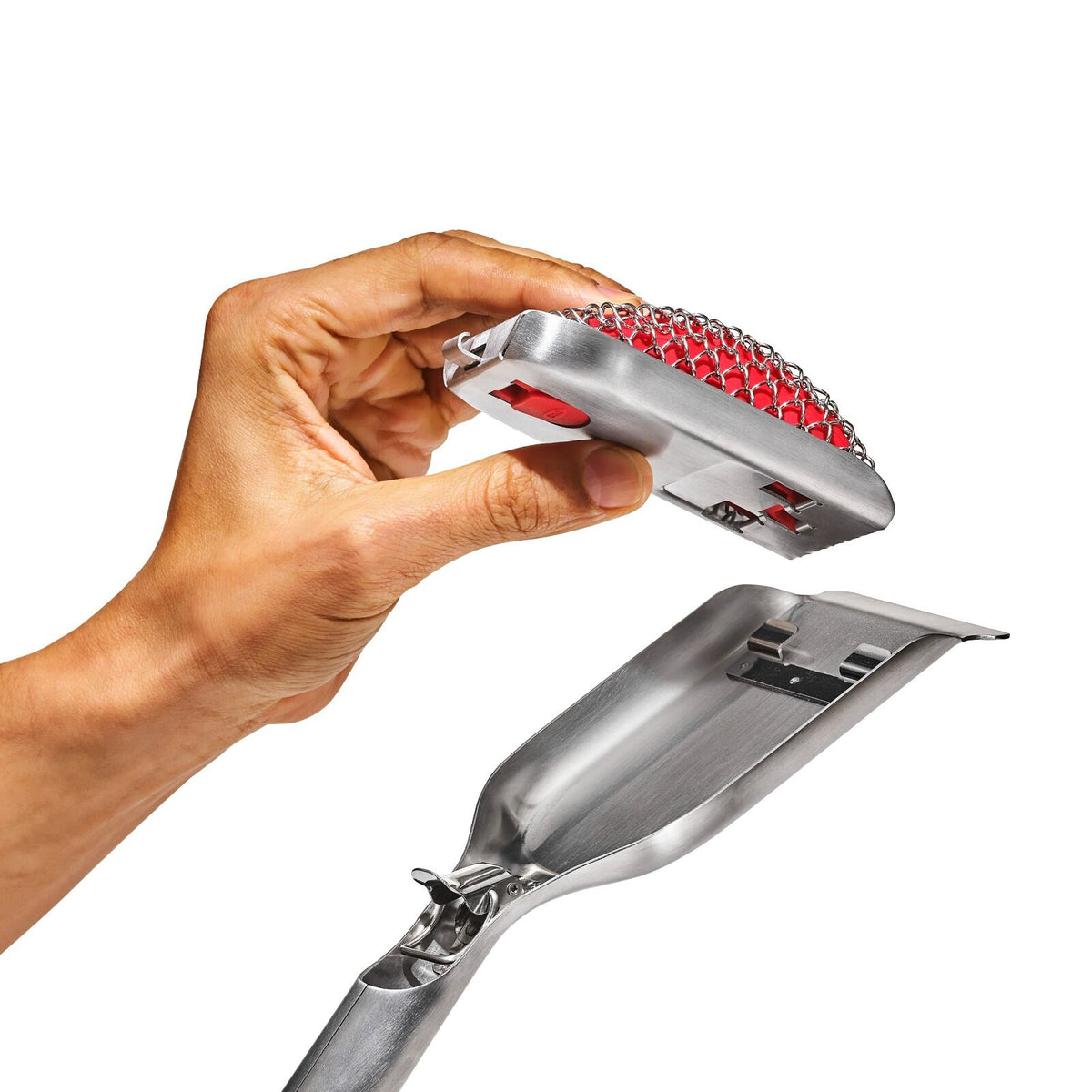 coiled-grill-brush-with-replaceable-head-m8 gg_11356300_coiledgrillbrush_04_p.jpg