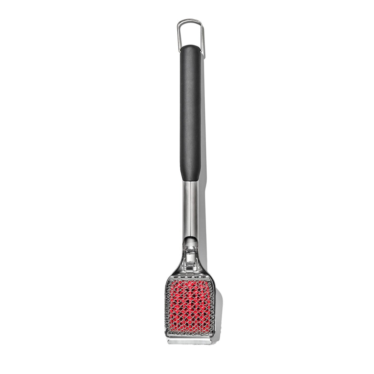coiled-grill-brush-with-replaceable-head-m8 gg_11356300_coiledgrillbrush_05.jpg