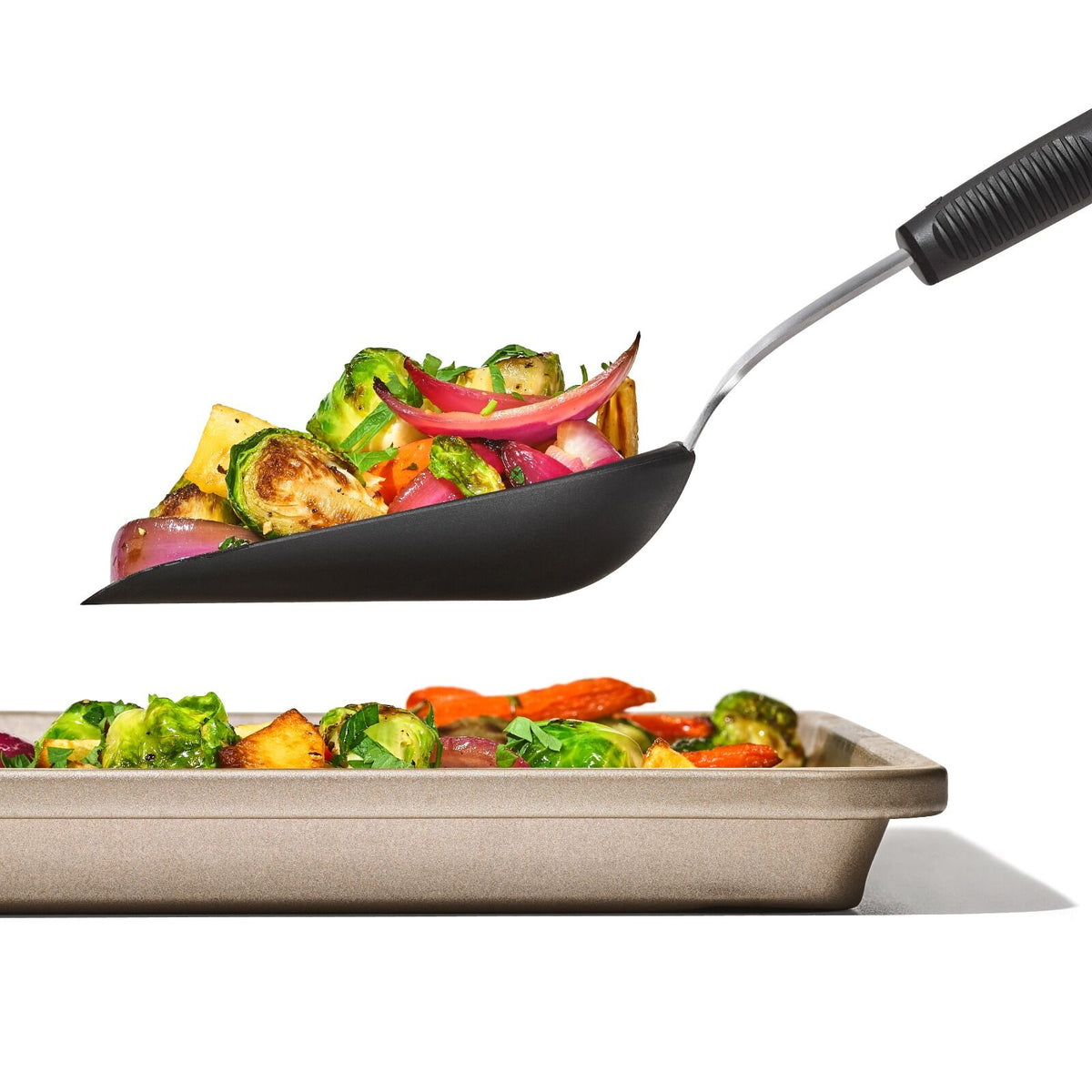 sheet-pan-scoop-t1 gg_11375300_sheetpanscoop_pdp_02.jpg