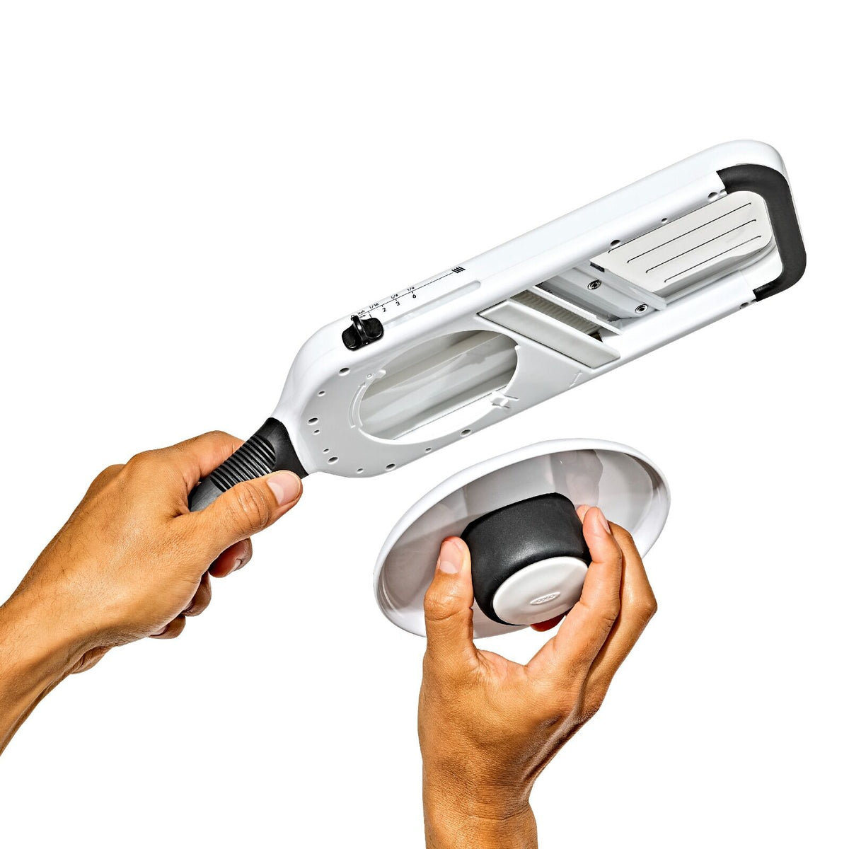 precision-handheld-mandoline-c9 gg_11391800_precisionhandheldmandoline_pdp_05.jpeg