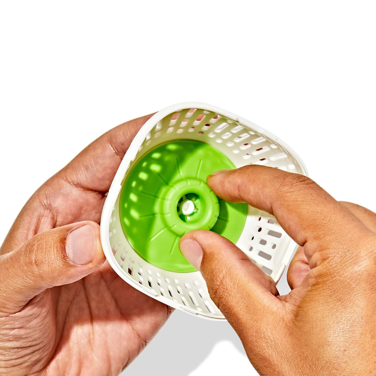 produce-saver-crisper-drawer-insert-2-pack-a7 gg_11427700_greensaver-crisper-drawer-insert_pdp_06.jpeg