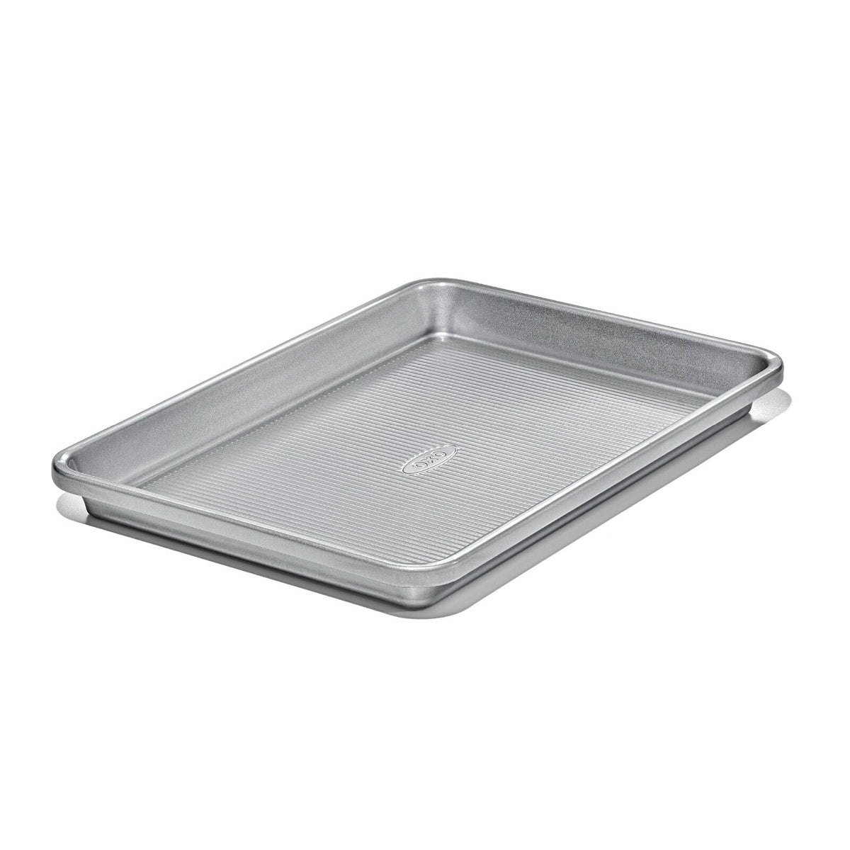 non-stick-pro-clear-coated-quarter-sheet-pan-b1 gg_11434900_quarter-sheet-pan_pdp_04.jpeg