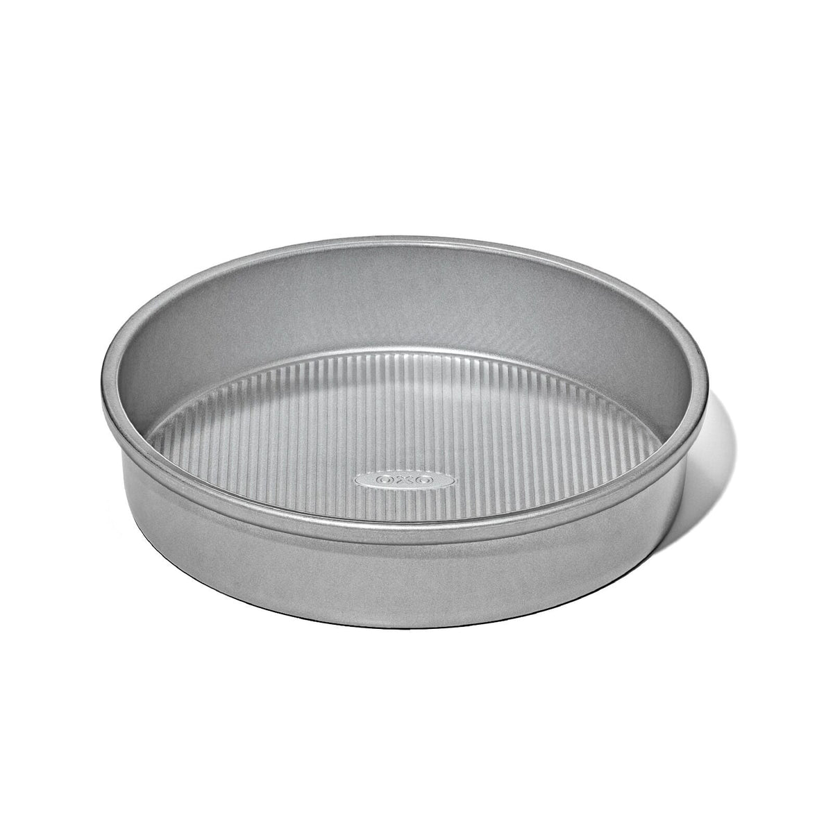 non-stick-pro-clear-coated-9in-round-cake-pan-n6 gg_11435100_9in-round-cake-pan_apdp_00_main.jpeg