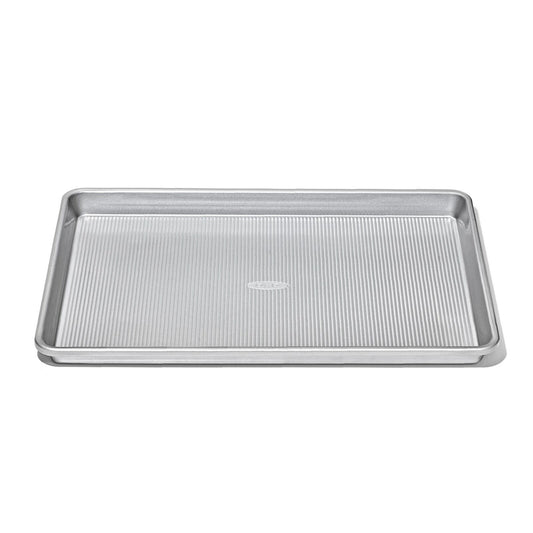 non-stick-pro-clear-coated-half-sheet-pan-p6 gg_11435300_half-sheet-pan_apdp_00_main.jpeg