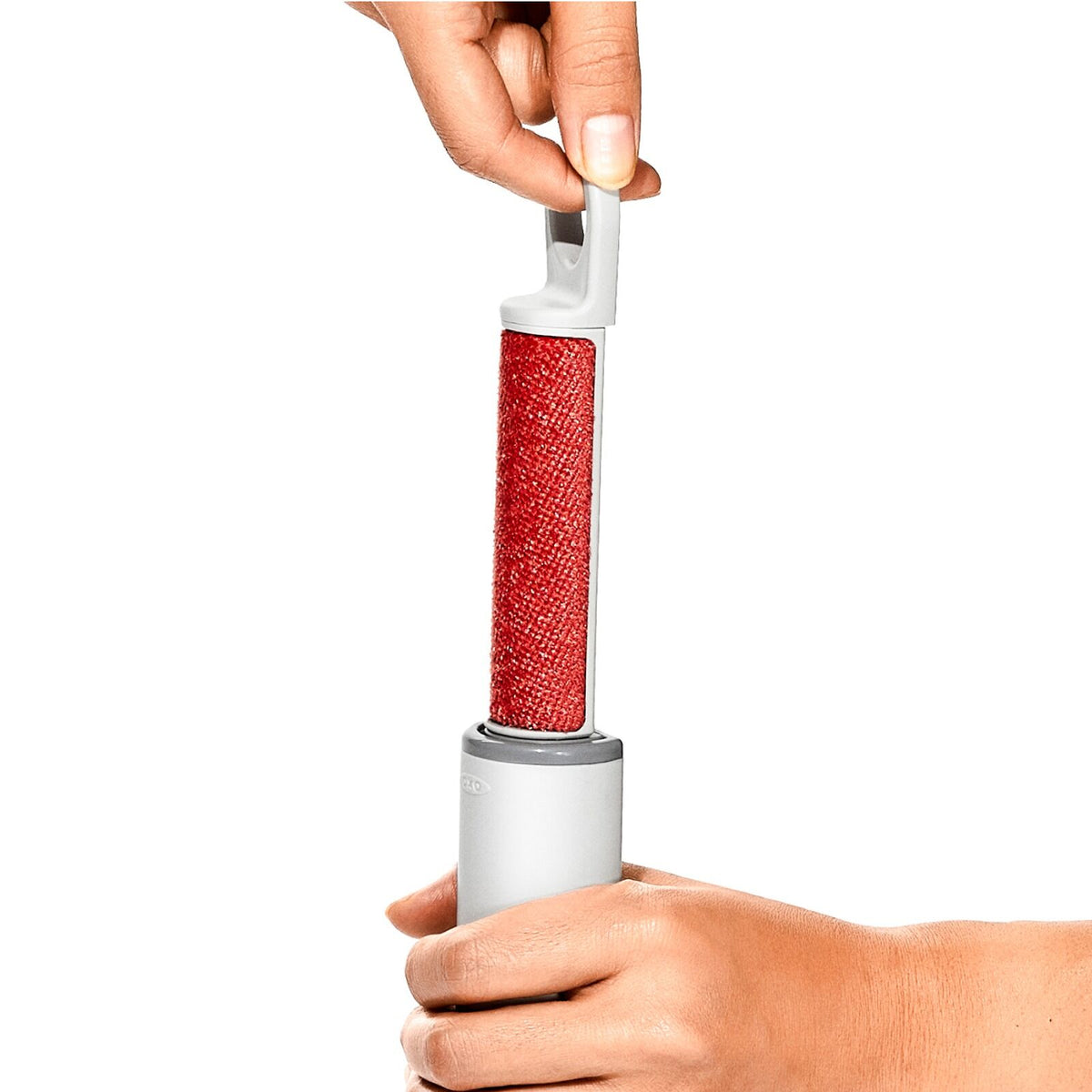 reusable-lint-roller-y9 gg_12331200_otglintbrush_pdp_04_1_.jpg