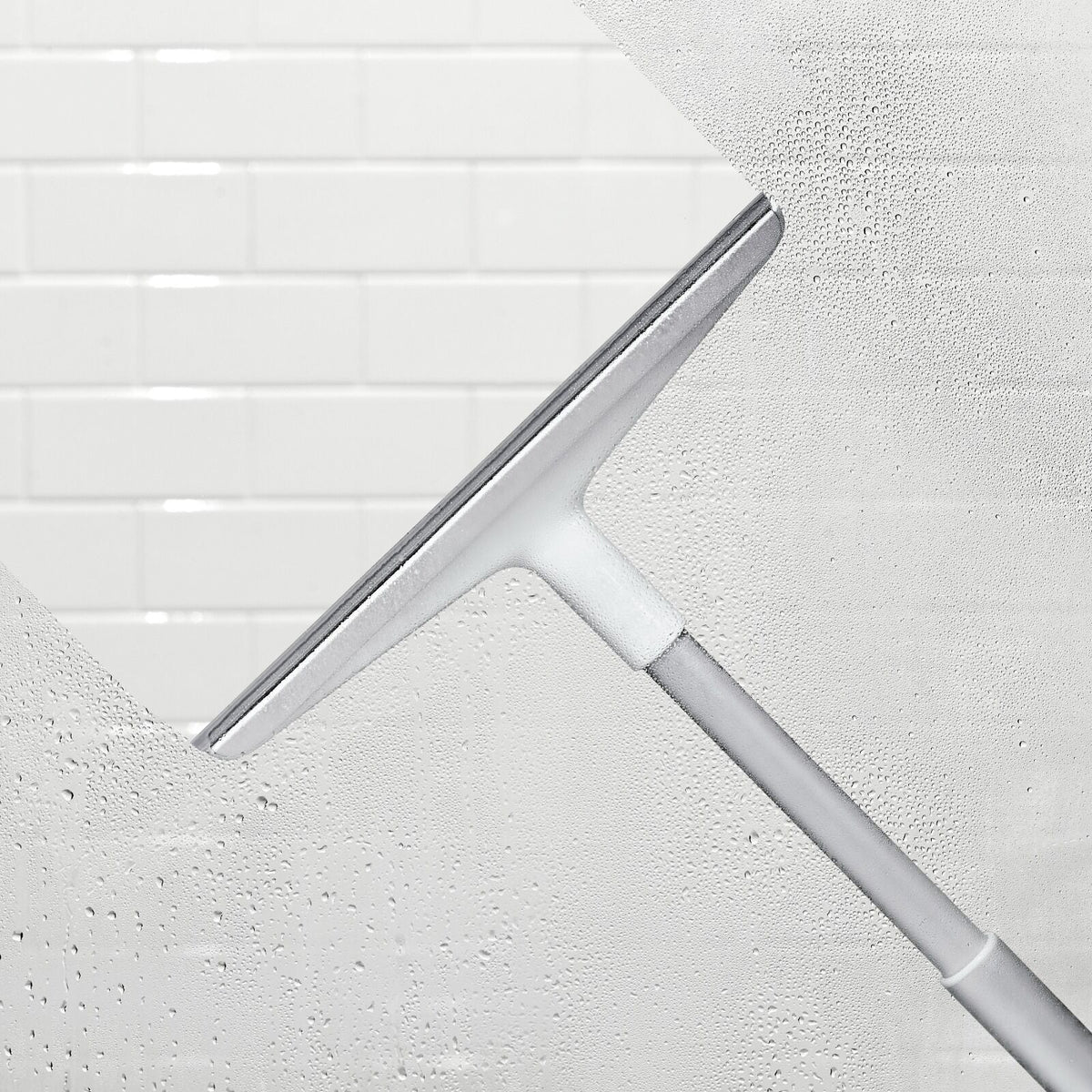 aluminum-extendable-squeegee-q8 gg_12397900_aluminumextsqueegee_pdp_04.jpeg