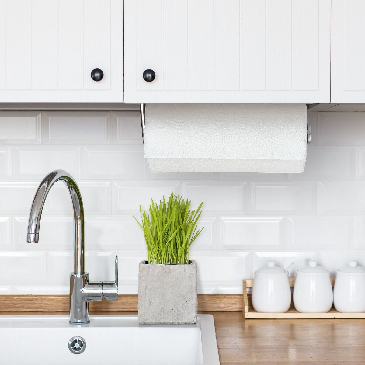 steady-mounted-paper-towel-holder-b7 gg_13245200_9.jpg