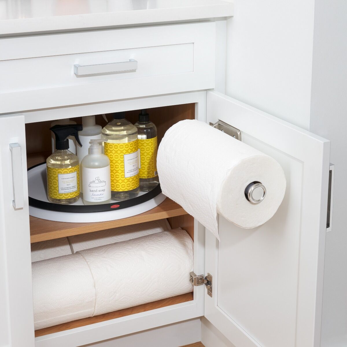 steady-mounted-paper-towel-holder-b7 gg_13245200_9c.jpg