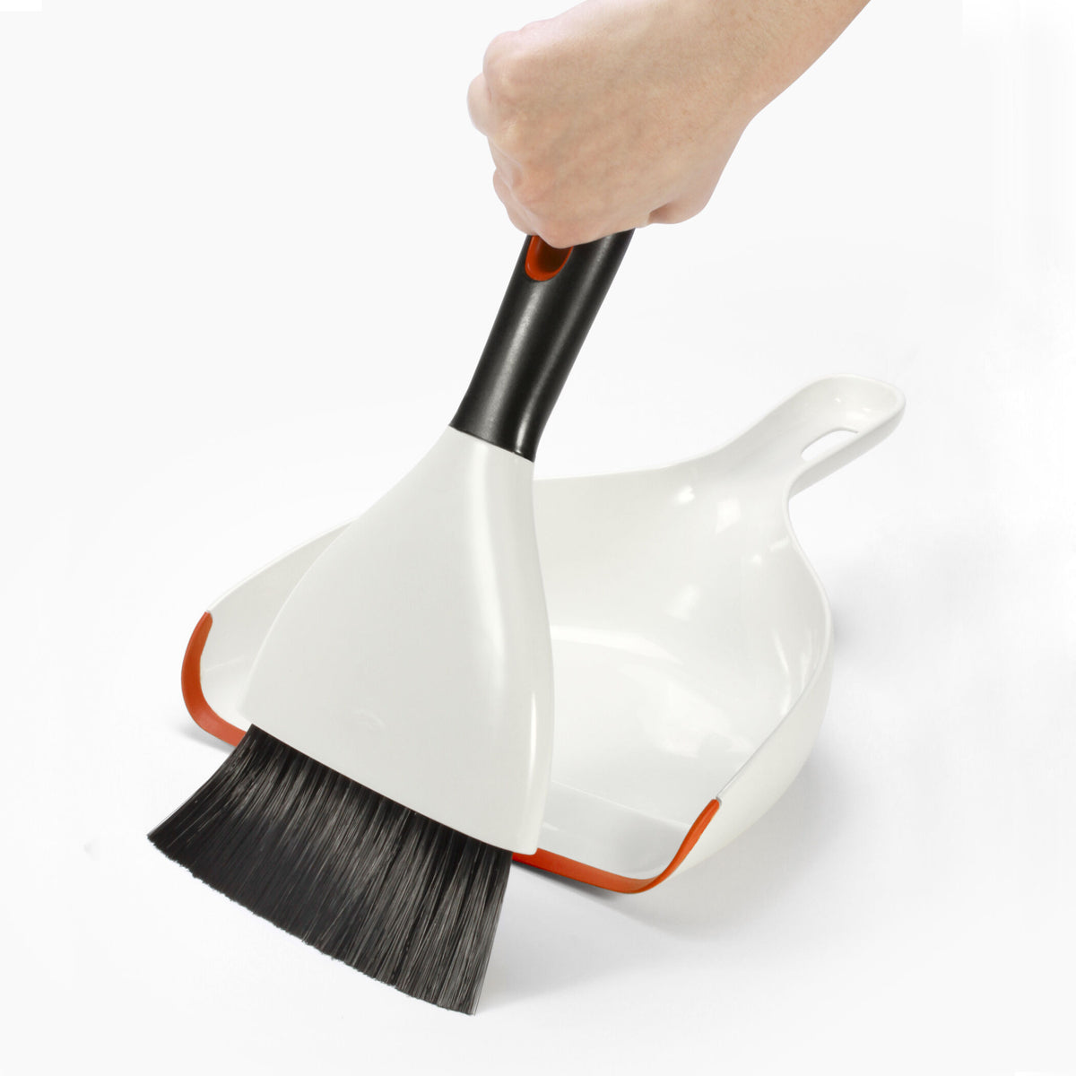 dustpan-and-brush-set-c4 gg_1334480_7_dustpan_brush_set.jpg