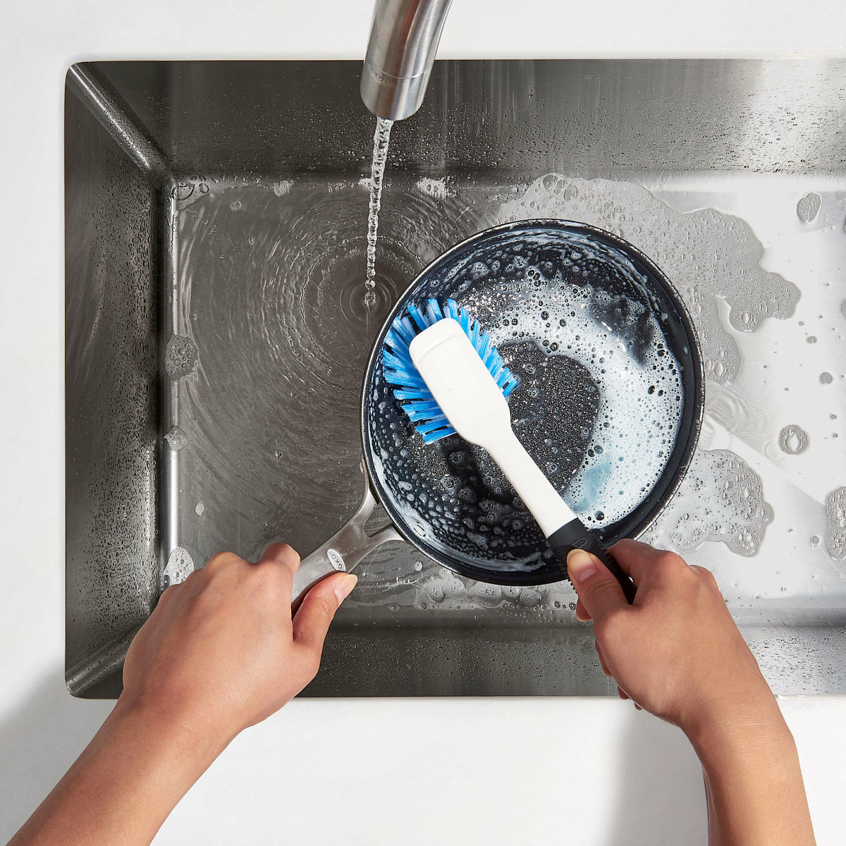 dish-brush-with-scraper-m7 gg_21691_4_1_.jpg