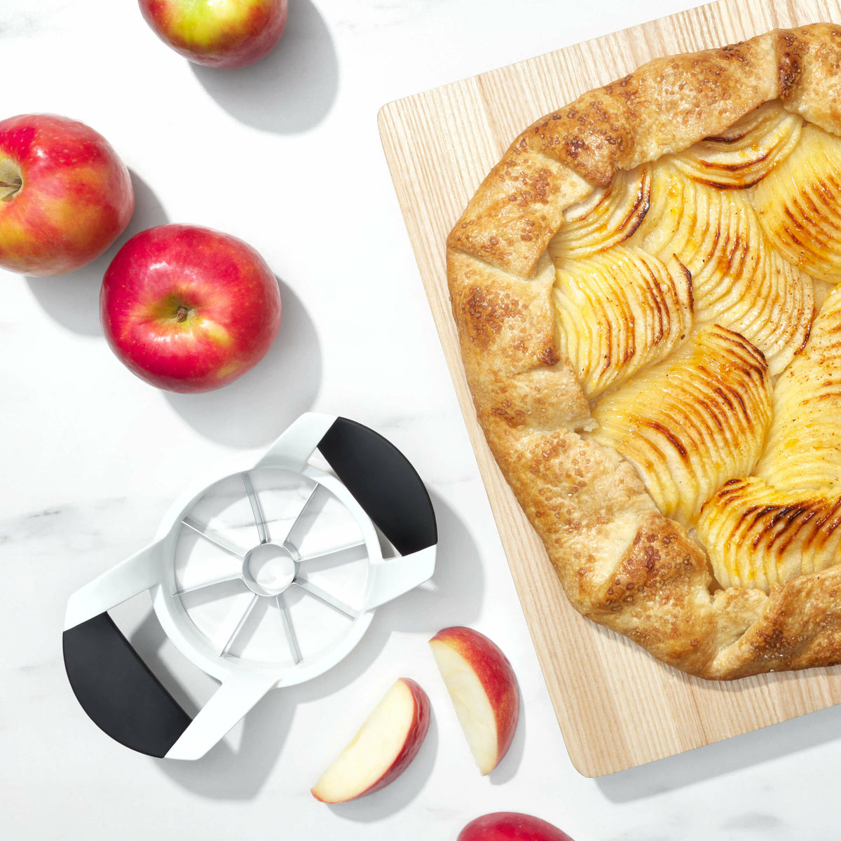 apple-divider-b2 gg_32681_9d_1_.jpg