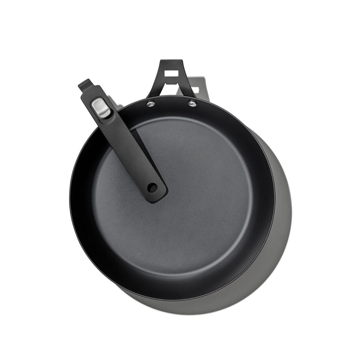 carbon-steel-with-removable-handle-10in-pan-u4 od__2059640001__10incarbonsteelpan_66_rgb.jpg