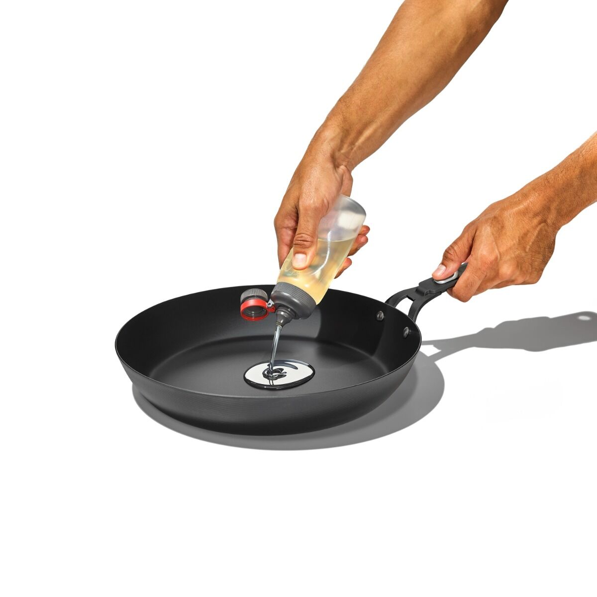 carbon-steel-with-removable-handle-10in-pan-u4 od__2059640001__10incarbonsteelpan_79_p_02_rgb.jpg