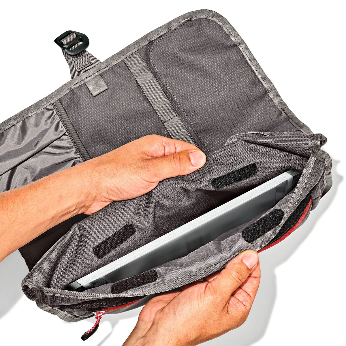 outdoor-camp-kitchen-tool-roll-m9 odr_9113900_campkitchentoolroll_pdp_07.jpeg