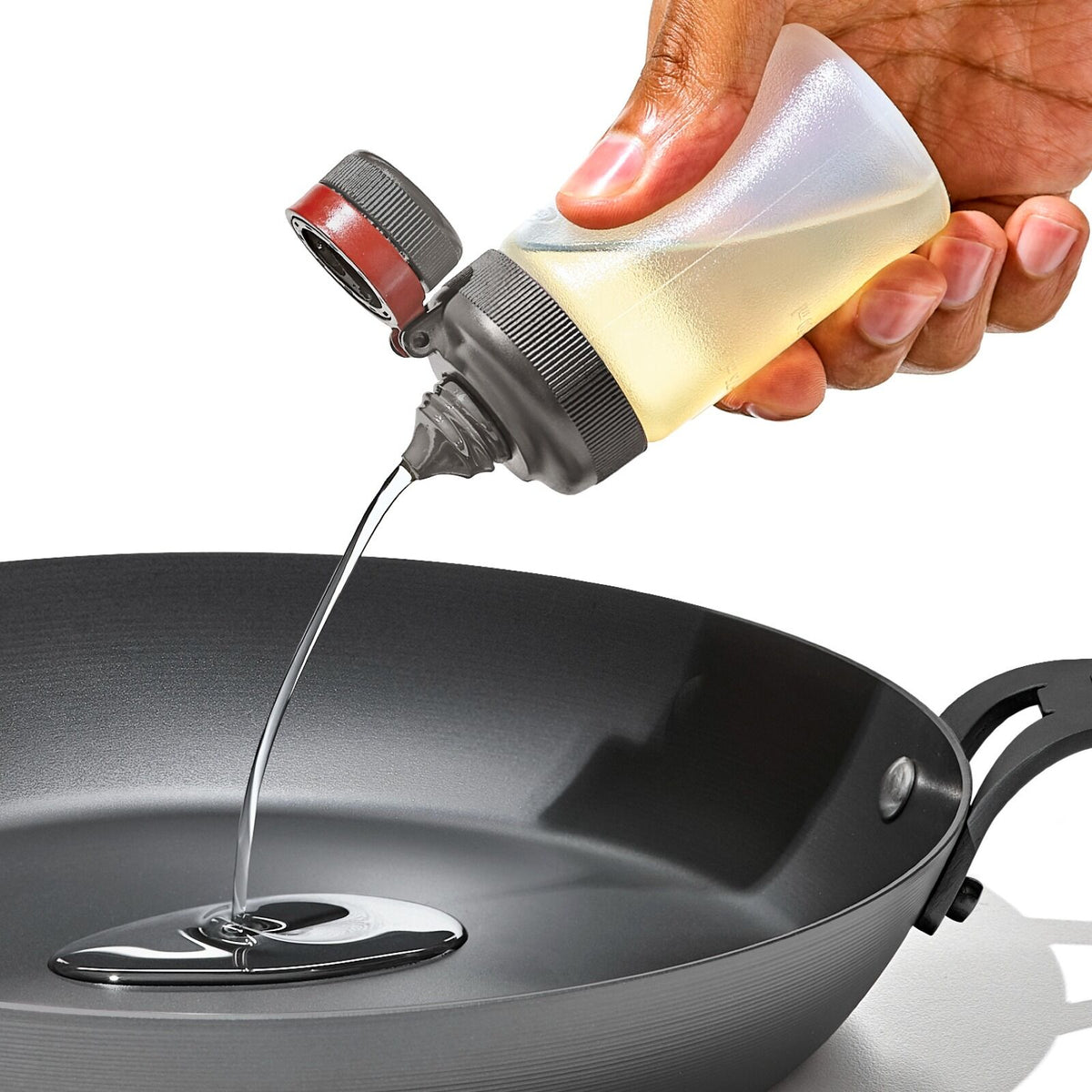 outdoor-7-piece-spice-shaker-and-squeeze-bottle-set-w4 odr_kitchen-prep-spice-sets-condiment_pdp_09.jpeg