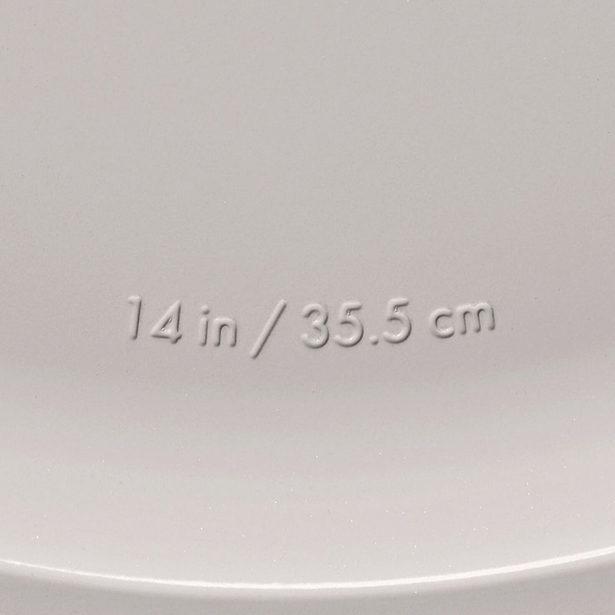 non-stick-pro-ceramic-coated-metal-bakeware-15-pizza-pan-y2 oxo_15in-pizza-pan_pdp_05_1.jpg