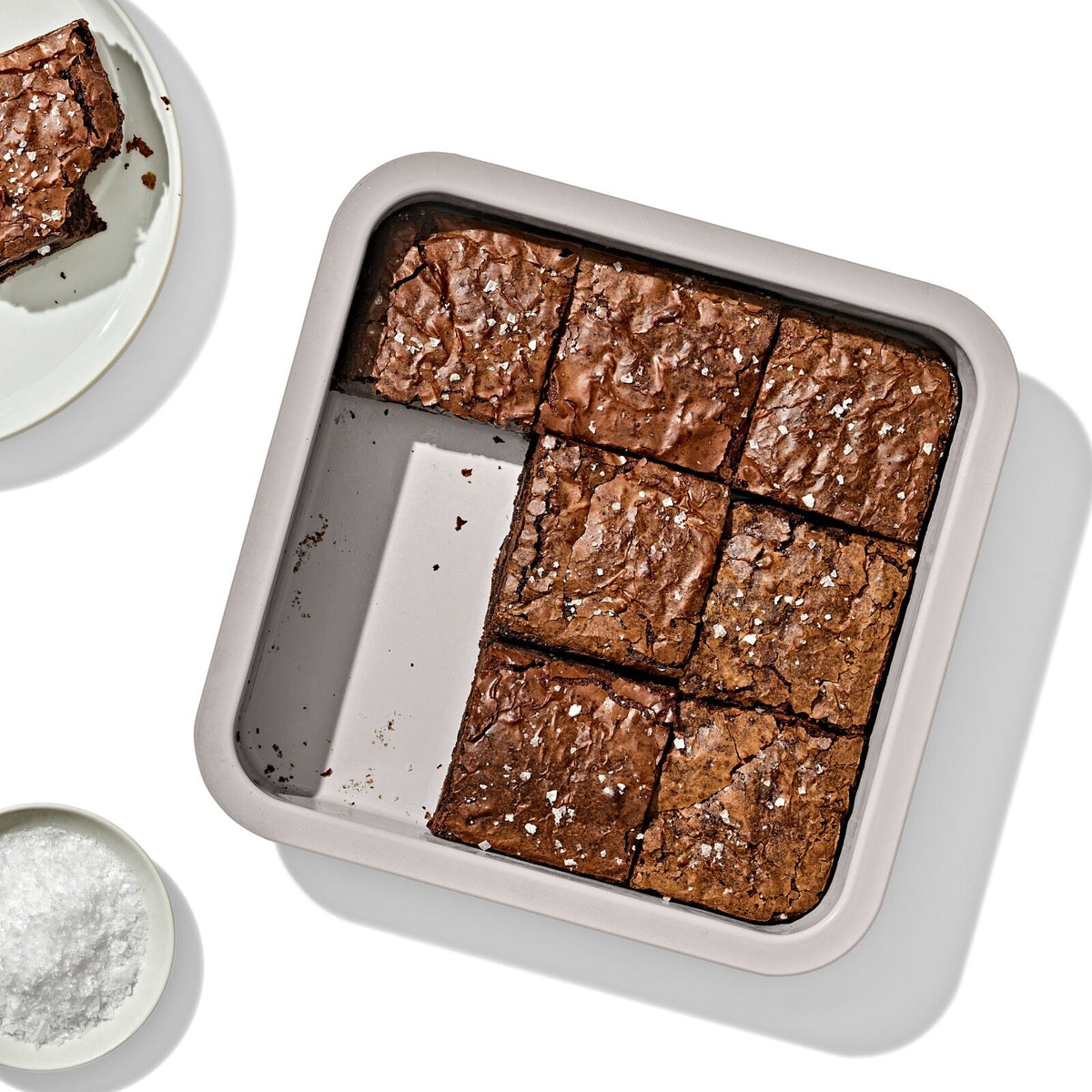 non-stick-pro-ceramic-coated-metal-bakeware-9-square-cake-pan-e0 oxo_9in-square-cake-pan_pdp_01.jpg