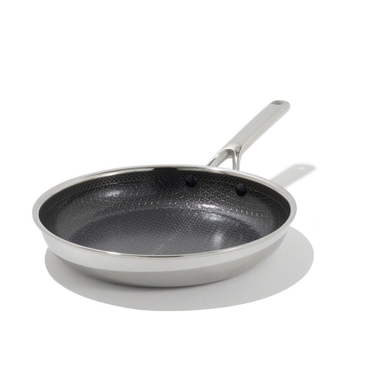 trident-hybrid-non-stick-stainless-steel-10-in-fry-pan-c2 oxo_cc010462-001_trident-10in-fry-pan_02.jpg