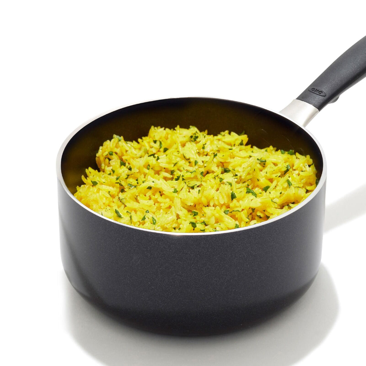 non-stick-pro-every-day-1-6-qt-saucepan-with-lid-z3 oxo_cc010467-001_nonstick-everyday-1p6qt-saucepan_pdp_03.jpg