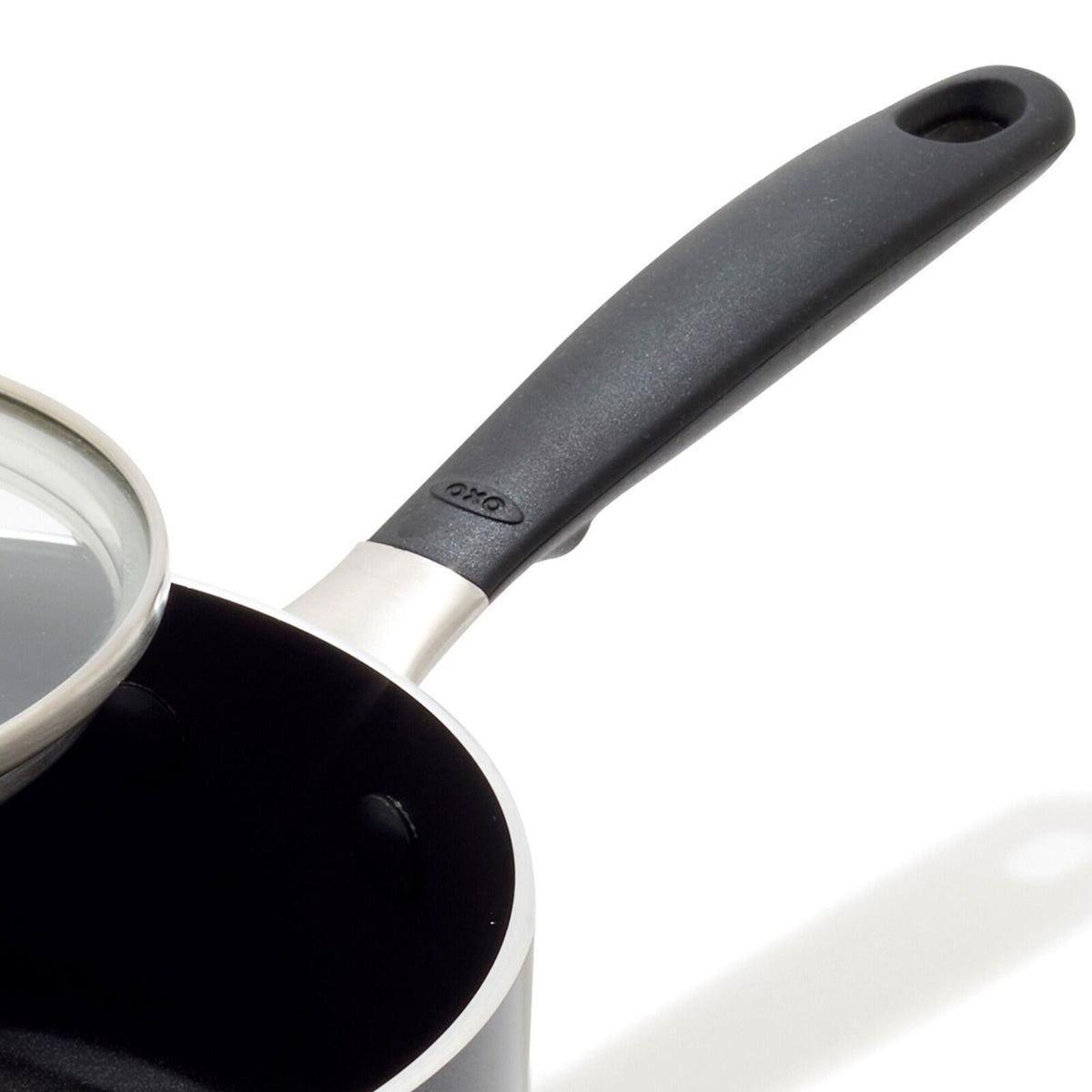 non-stick-pro-every-day-1-6-qt-saucepan-with-lid-z3 oxo_cc010467-001_nonstick-everyday-1p6qt-saucepan_pdp_04.jpg