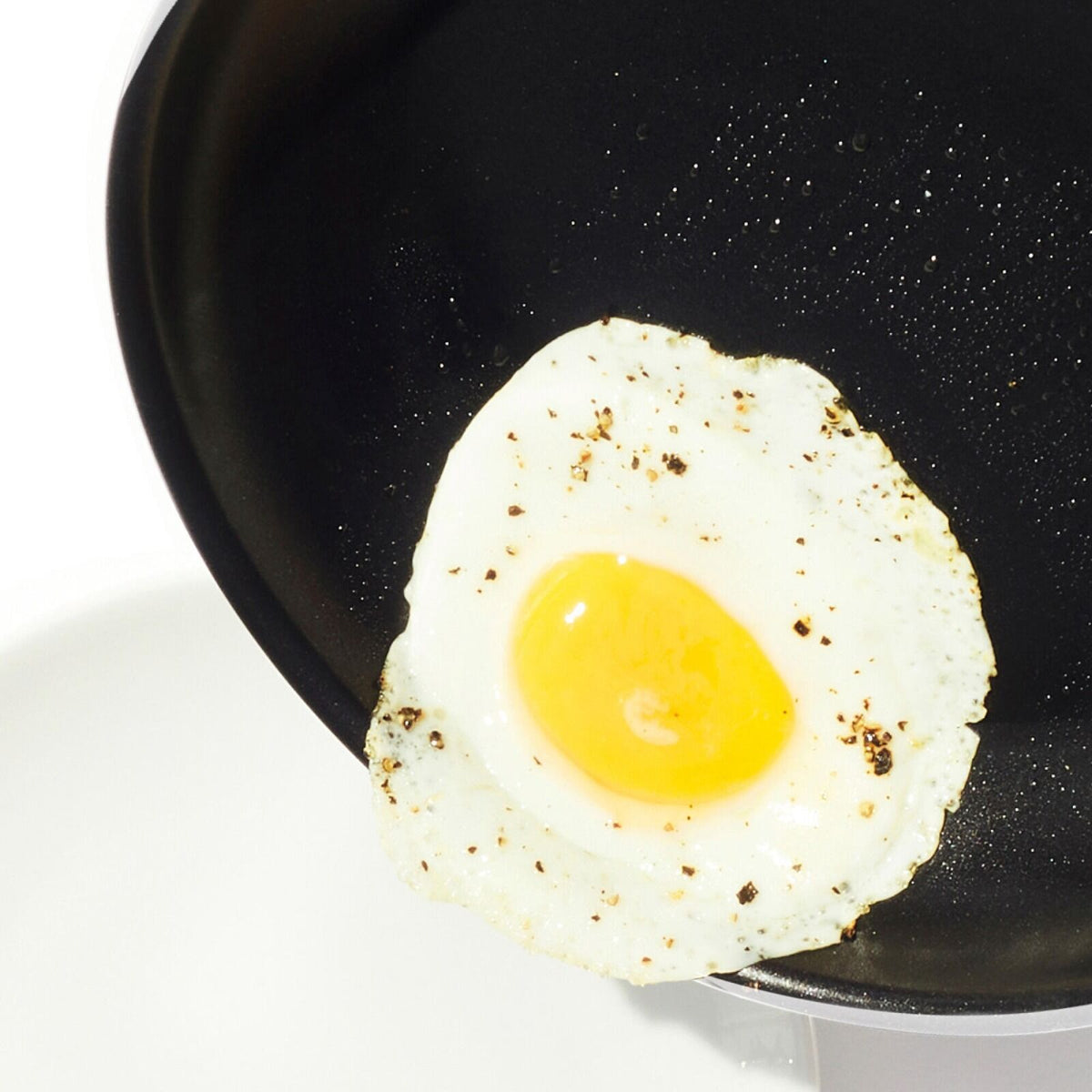 non-stick-pro-every-day-8-inch-frypan-k4 oxo_cc010468-001_nonstick-everyday-8in-fry-pan_pdp_02.jpg