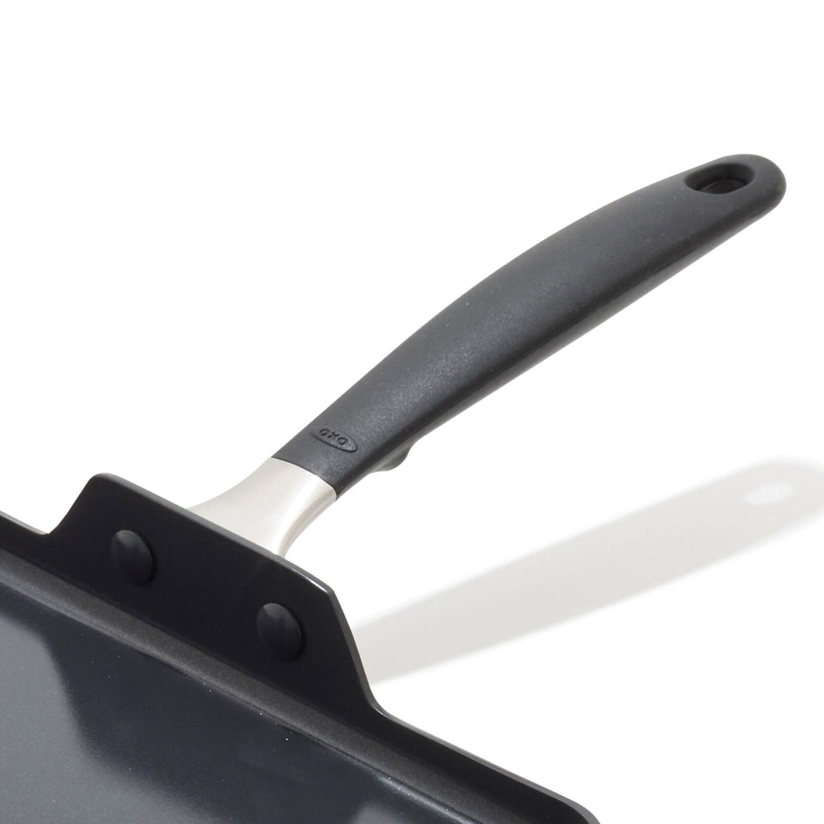 oxo-stainless-steel-everyday-11-in-square-griddle-v0 oxo_cc010472-001_nonstick-everyday-11in-square-griddle_pdp_04.jpg